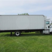 2010 PETERBILT 335