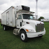 2010 PETERBILT 335