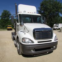 2009 Freightliner CL120