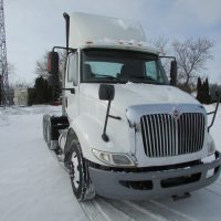 2010 intl 8600