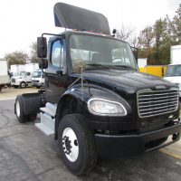 2013 Freightliner M2